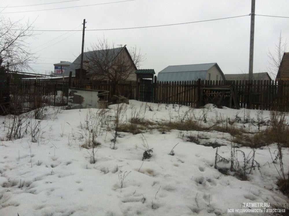 Отличный дачный участок в пгт. Васильево. Участок ровный, прямоугольной формы, огорожен. На участке стоит небольшой... - 1