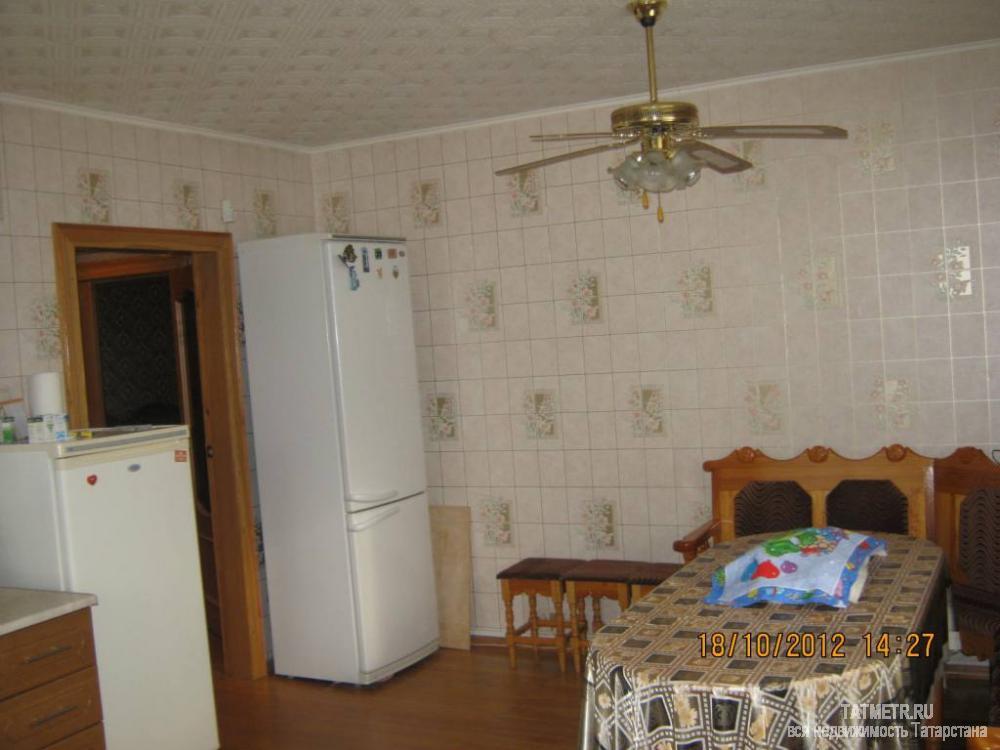 Продажа / Дома и коттеджи, Зеленодольск, Белинского улица, 7 100 000 Огромный, шикарнейший коттедж в городе Зеленодольск, 4 очень больших, просторных комнат, на первом этаже зал-гостиная... - 3