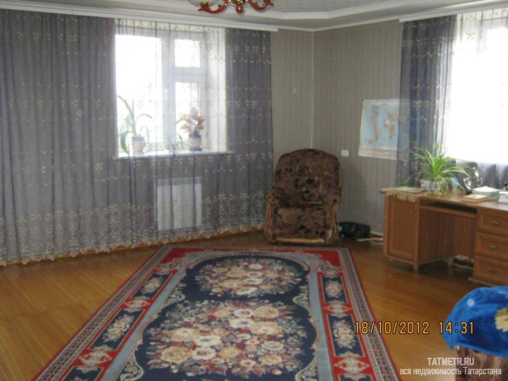 Продажа / Дома и коттеджи, Зеленодольск, Белинского улица, 7 100 000 Огромный, шикарнейший коттедж в городе Зеленодольск, 4 очень больших, просторных комнат, на первом этаже зал-гостиная... - 9