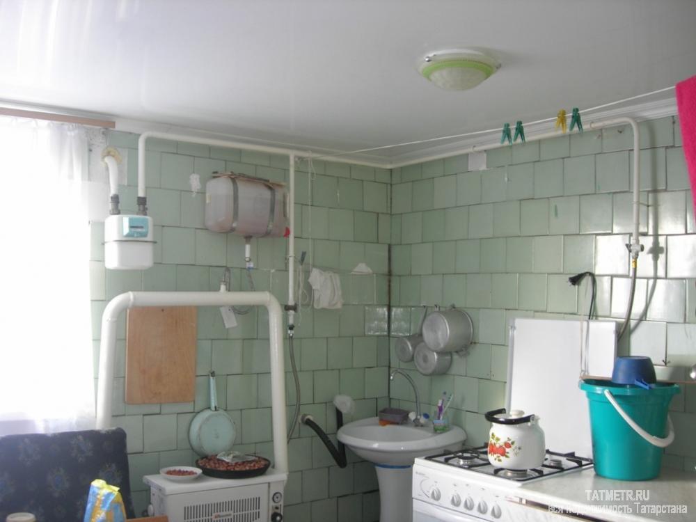 Продажа / Дома и коттеджи, Нижние Вязовые, Колхозная улица, 1 650 000 Дом в пгт. Нижние Вязовые, большой на возвышенности, можно рассмотреть вариант покупки и на две семьи. Два отдельных... - 3