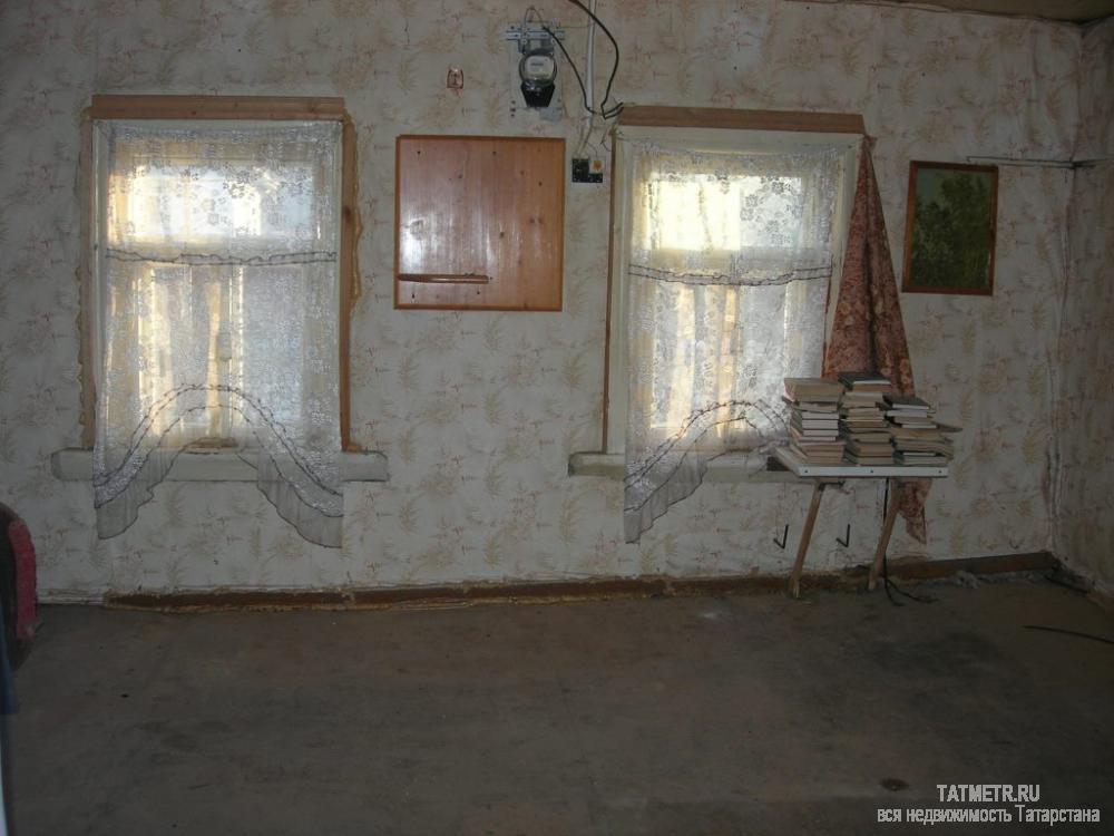 Продажа / Дома и коттеджи, Нижние Вязовые, 40 лет Победы улица, 450 000 Бревенчатый дом в пгт. Нижние Вязовые. В доме газовое отопление. В доме есть сени и пристроена большая веранда. На... - 2