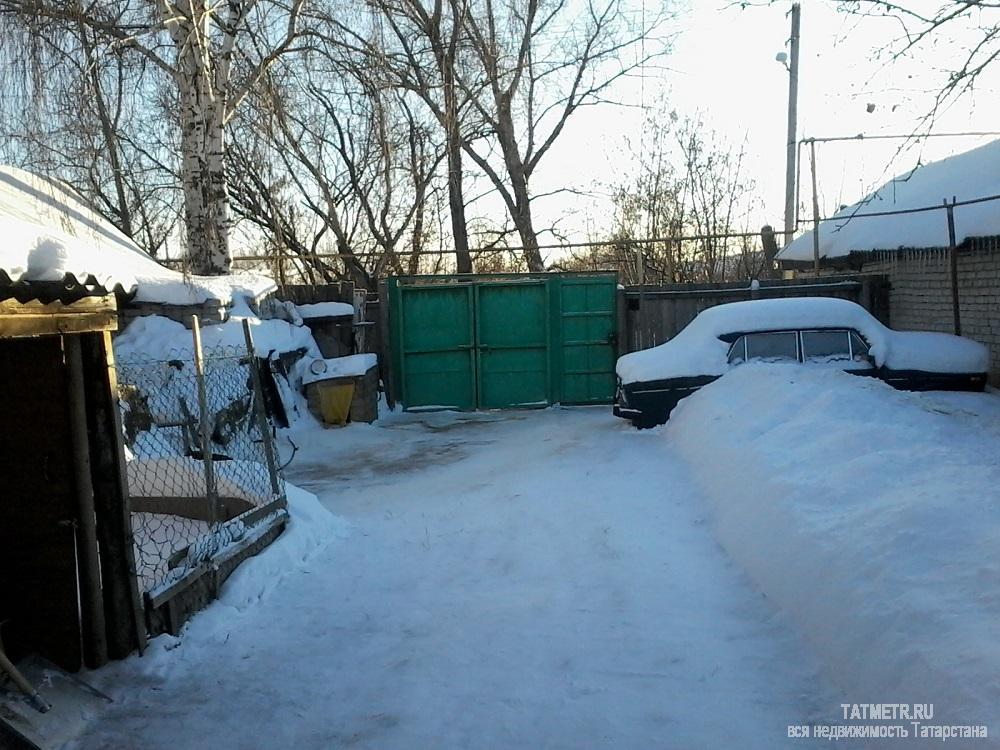 Хороший жилой дом на первой береговой линии реки Волга, в г.Зеленодольск. В доме две комнаты и кухня. Все... - 6