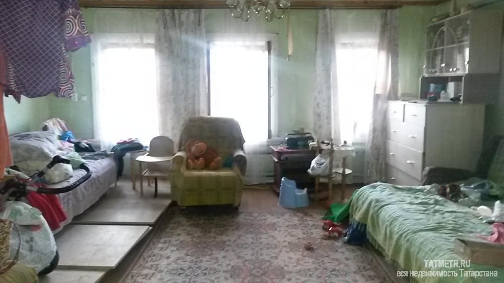 Продажа / Дома и коттеджи, Зеленодольск, Большая Заводская улица, 2 150 000 Крепкий бревенчатый дом в г. Зеленодольске, на новом фундаменте 2012 года. Дом большой, два входа, комнаты 15 и 18...