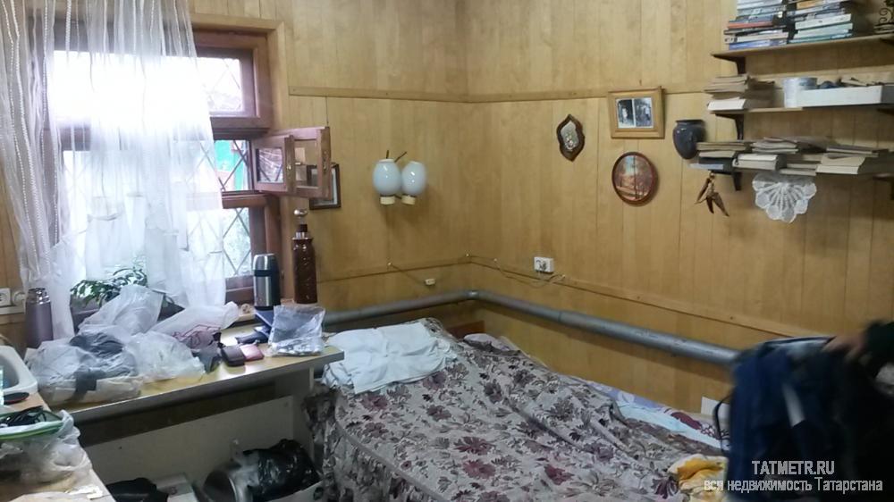 Продажа / Дома и коттеджи, Зеленодольск, Большая Заводская улица, 2 150 000 Крепкий бревенчатый дом в г. Зеленодольске, на новом фундаменте 2012 года. Дом большой, два входа, комнаты 15 и 18... - 1