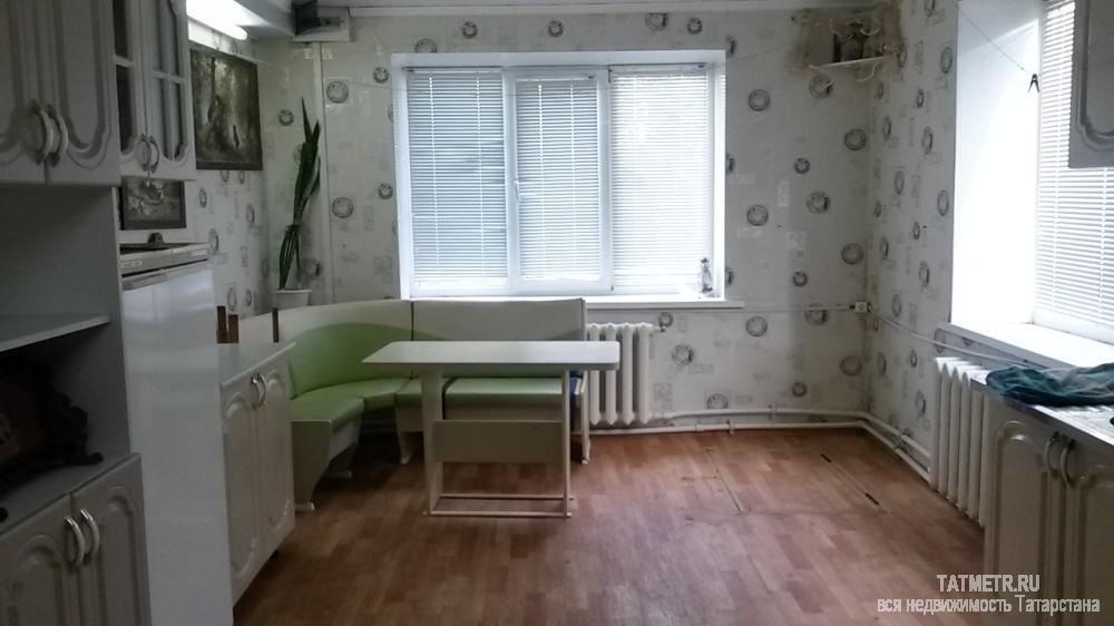 Продажа / Дома и коттеджи, Зеленодольск, Жуковского улица, 2 200 000 Хороший, крепкий дом в г. Зеленодольск. В доме одна большая комната и маленкая, новая кухня - пристрой, в кухне...