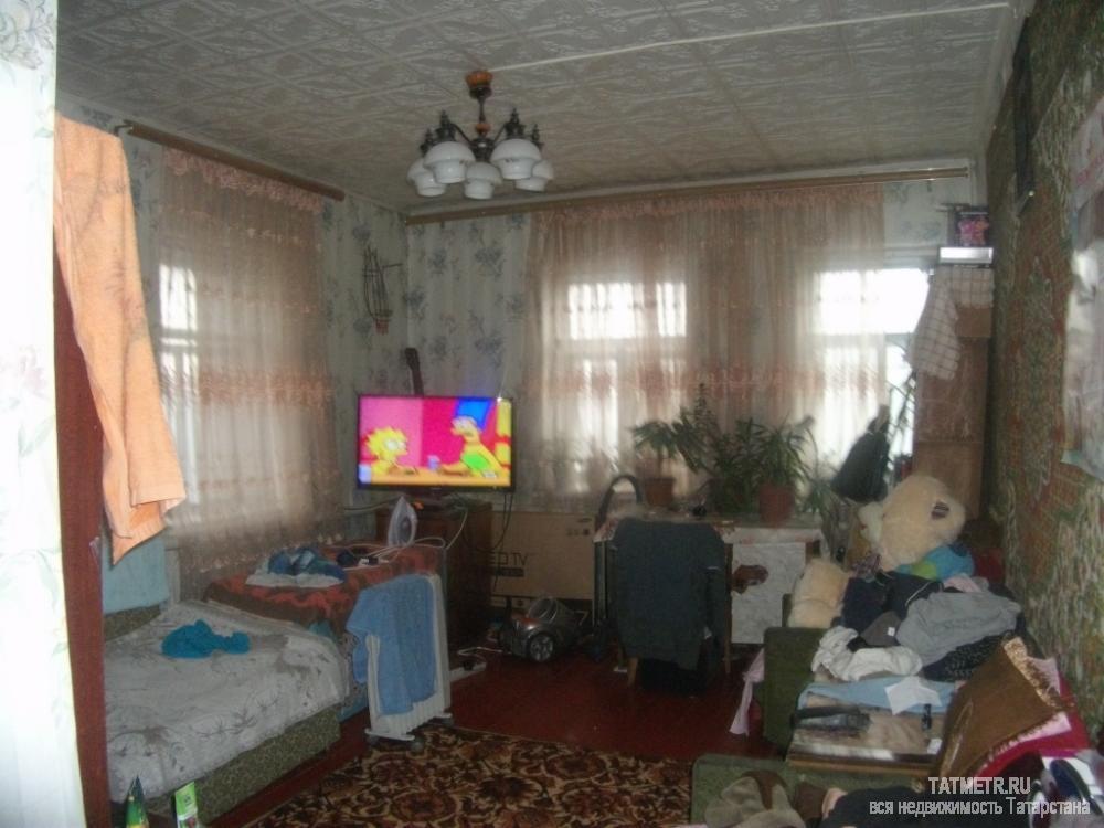 Продажа / Дома и коттеджи, Айша, Заовражная улица, 3 000 000 Отличный, крепкий дом в с. Айша. В доме 2 раздельные комнаты, имеется кирпичный пристрой (25 кв.м), газовое...