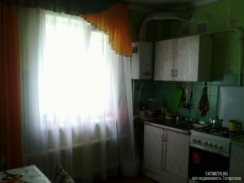 Продажа / Дома и коттеджи, Айша, Озерная улица, 3 999 000 Отличный, кирпичный, ухоженный коттедж в с. Айша. В доме сделан хороший ремонт. На первом этаже расположены большой... - 2