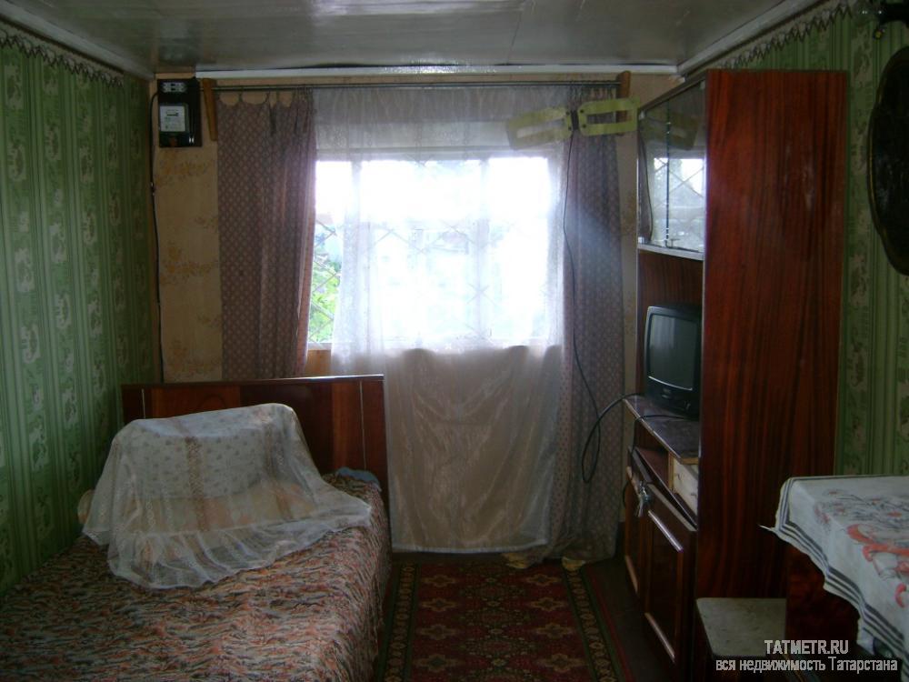 Продажа / Дома и коттеджи, Зеленодольск, Майская улица, 1 060 000 Хороший кирпичный, летний дом в г. Зеленодольск. Газ и вода проходят вдоль участка, свет в доме. На первом этаже... - 4