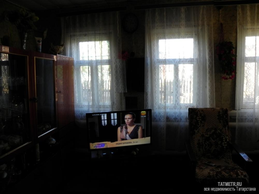 Хороший дом из бревна в пгт. Васильево. Свет, вода в доме, АГВ отопление. Хороший прямоугольный участок, находится в...