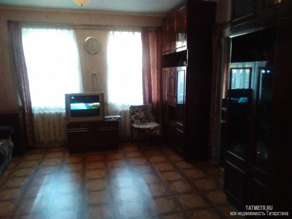 Продажа / Дома и коттеджи, Зеленодольск, Подгорная улица, 1 800 000 Хороший дом в г. Зеленодольск. В доме большой зал, две спальни, кухня, веранда; отопление АГВ, газ, вода у дома...