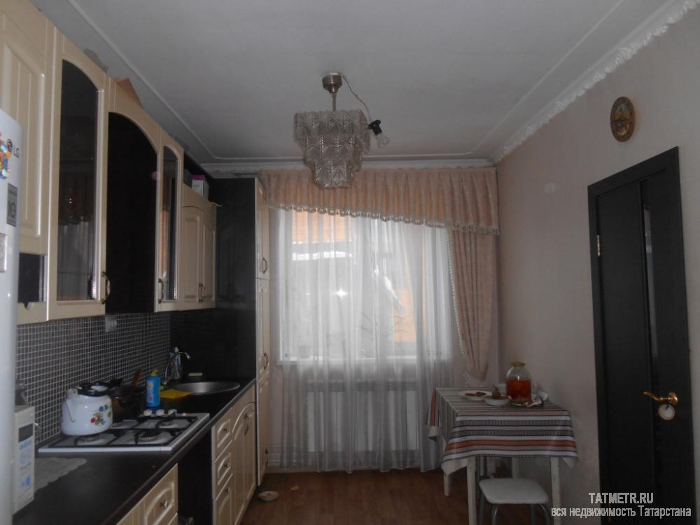 Замечательный двухэтажный коттедж в г. Зеленодольск. В доме имеются три шикарные комнаты с отличным ремонтом. Окна... - 2