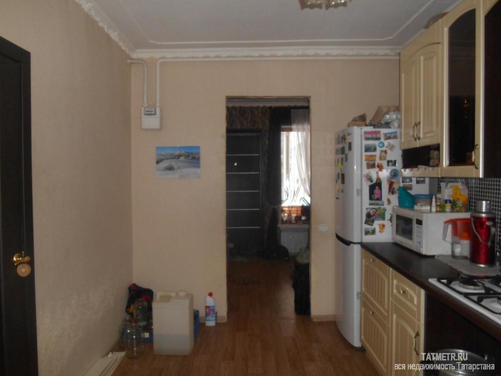 Продажа / Дома и коттеджи, Зеленодольск, Подгорная улица, 4 870 000 Замечательный двухэтажный коттедж в г. Зеленодольск. В доме имеются три шикарные комнаты с отличным ремонтом. Окна... - 3
