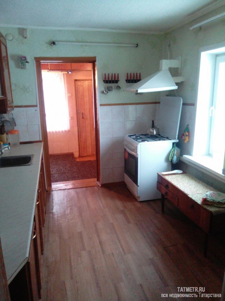 Продажа / Дома и коттеджи, Зеленодольск, Юннатская улица, 2 940 000 Отличный дом в замечательном районе г. Зеленодольск. В доме имеется 5 комнат, столовая, кухня. Отопление газовое,... - 4