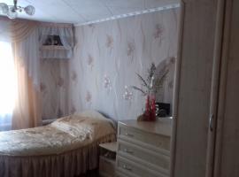 Отличный дом в пгт. Васильево. В доме 3 комнаты и кухня. Отопление...
