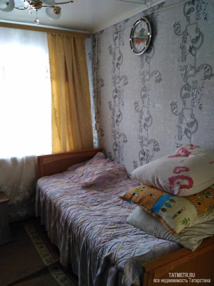 Продажа / Дома и коттеджи, Волжск, Люксембург 1-я улица, 2 300 000 Хороший бревенчатый дом с большим кирпичным пристроем в городе Волжске. Дом благоустроенный, участок ровный,... - 3