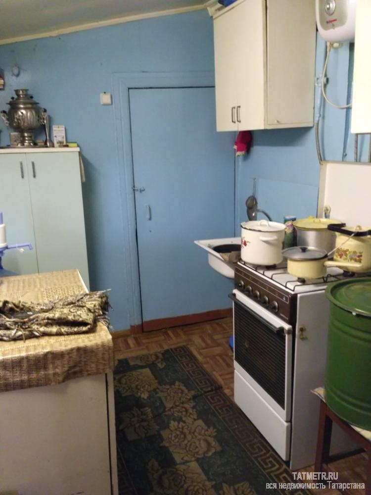Продажа / Дома и коттеджи, Волжск, Люксембург 1-я улица, 2 300 000 Хороший бревенчатый дом с большим кирпичным пристроем в городе Волжске. Дом благоустроенный, участок ровный,... - 6