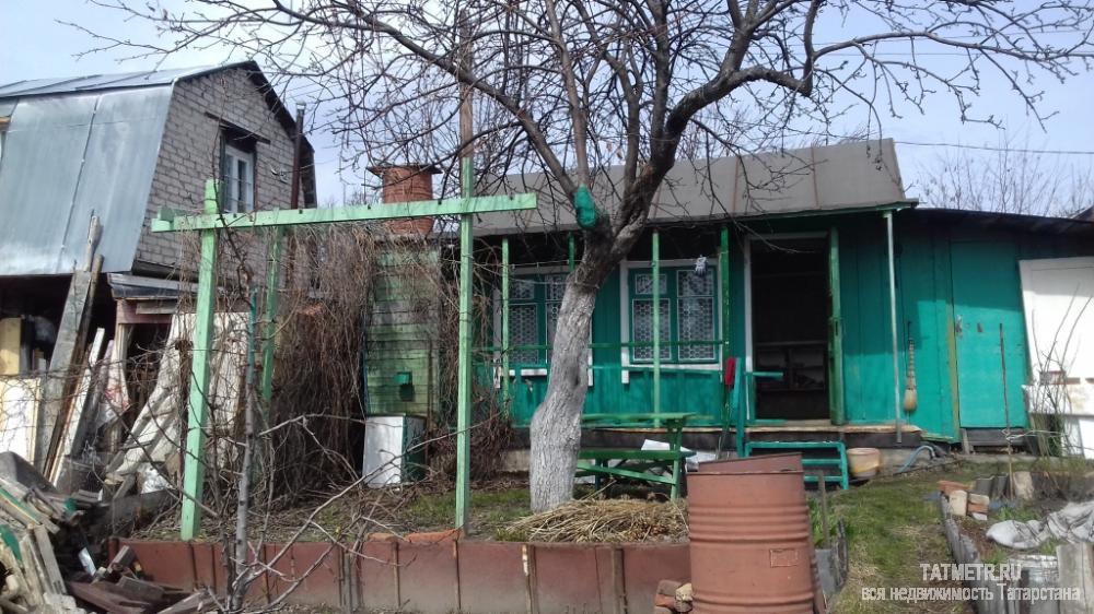 Продажа / Дачи, Зеленодольск, 399 000 Отличная дача в черте города Зеленодольск. Огород ухоженный, свет и вода на участке. Домик в хорошем состоянии....