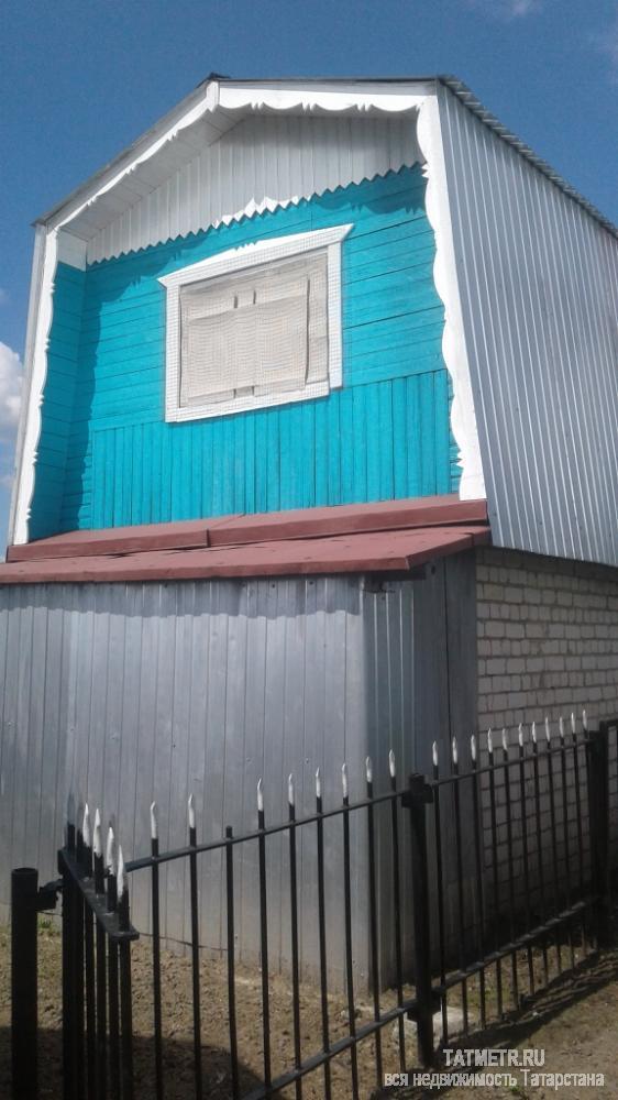 Продажа / Дачи, Зеленодольск, с/о Гари-Дальние, 400 000 Отличная двухэтажная дача в г. Зеленодольск. В домике две просторные комнаты. На ровном, прямоугольной формы участке...