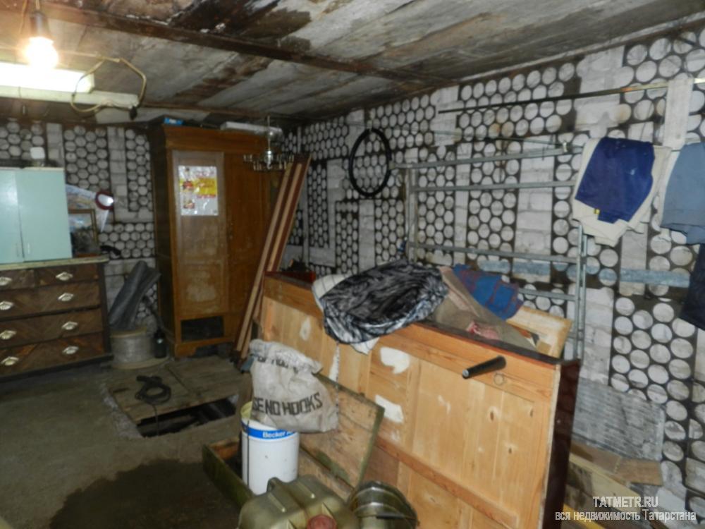 Отличный капитальный гараж в г. Зеленодольск. В гараже имеется свет, смотровая яма, глубокий сухой погреб, небольшой...
