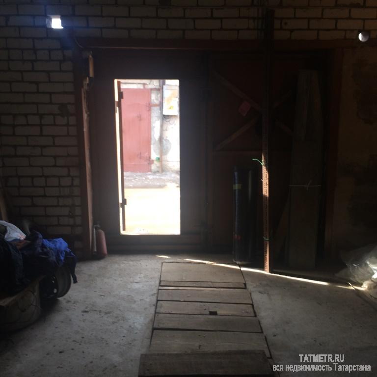 Продажа / Гаражи, Волжск, 240 000 Отличный капитальный гараж в самом центре г. Волжск. В гараже имеется глубокий, сухой, освещаемый погреб, большая...