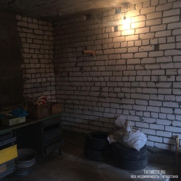 Продажа / Гаражи, Волжск, 240 000 Отличный капитальный гараж в самом центре г. Волжск. В гараже имеется глубокий, сухой, освещаемый погреб, большая... - 1