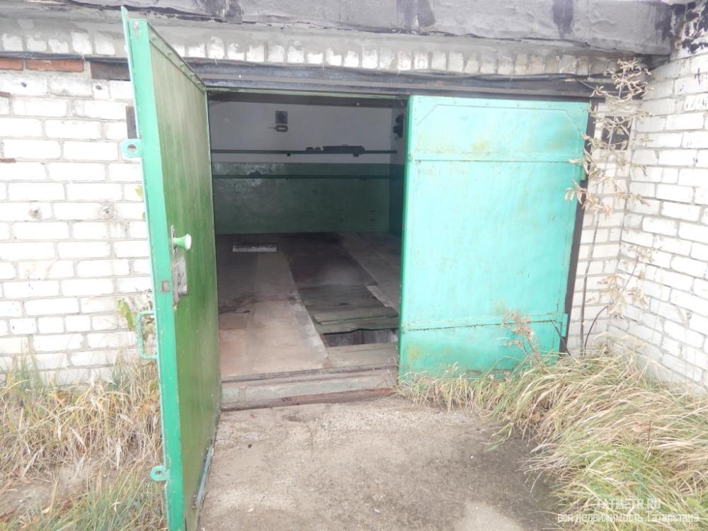 Продажа / Гаражи, Волжск, 165 000 Продается хороший гараж в городе Волжске. Имеется смотровая яма, погреб. Гараж сухой, не затапливается. Стены... - 3