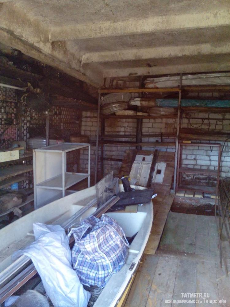 Продажа / Гаражи, Зеленодольск, ГСК Локомотив, 240 000 Хороший, капитальный гараж в г. Зеленодольск. В гараже 6х4 имеется сухой погреб, вентиляция. Перекрытия -...