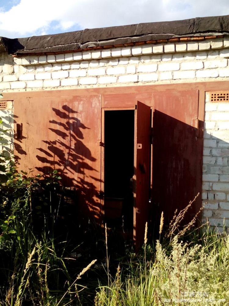 Продажа / Гаражи, Зеленодольск, ГСК Локомотив, 240 000 Хороший, капитальный гараж в г. Зеленодольск. В гараже 6х4 имеется сухой погреб, вентиляция. Перекрытия -... - 1