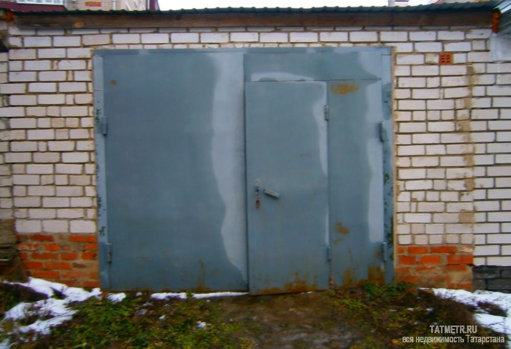 Продажа / Гаражи, Васильево, Солнечная улица, 230 000 Отличный гараж в пгт. Васильево. Гараж кирпичный, с железобетонными перекрытиями. Ворота железные, есть место для...