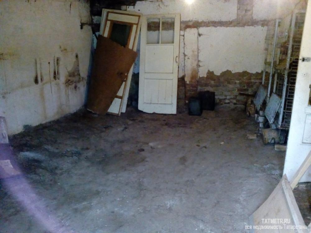 Продажа / Гаражи, Зеленодольск, 130 000 Хороший гараж в г. Зеленодольск. Гараж кирпичный, бетонированный пол, перекрытие - дерево, стандартные железные...