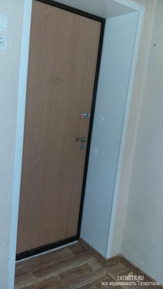 Продажа / Квартиры, Альметьевск, Дружбы улица, 1 200 000 2-х Квартира продается по цене 1 ком квартиры. Окна пластиковые, дверь гардиан, натяжные потолки, спальний гарнитур в... - 6