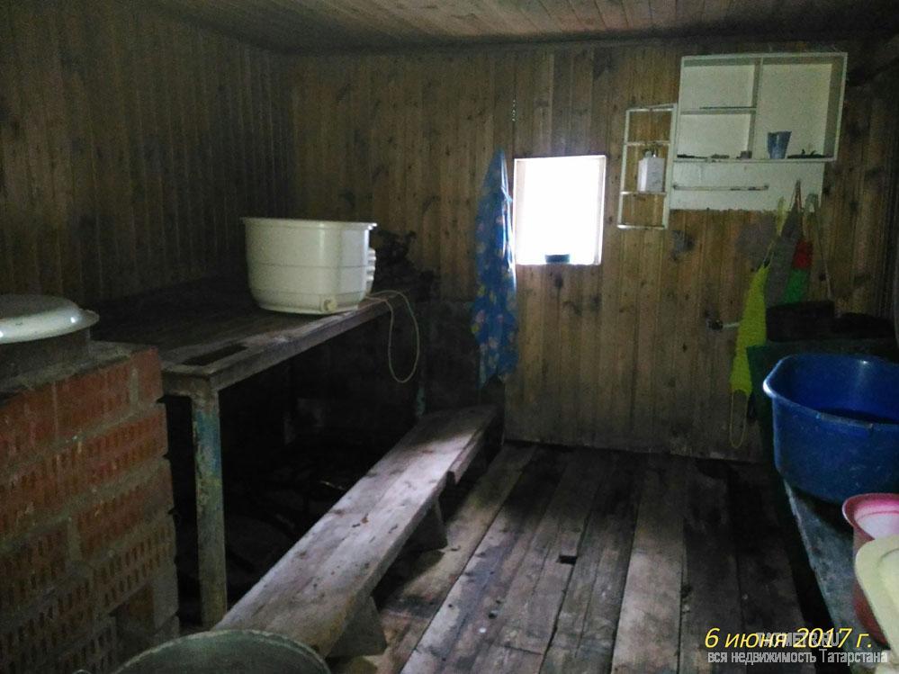 Продажа / Дома и коттеджи, Альметьевск, Волжская улица, 4 500 000 Продам кирпичный обшитый металлосайдингом жилой дом с земельным участком в ДОСААФ, по ул.Волжская, имется 2 бани, 2... - 10