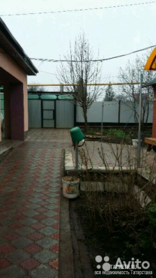 Продажа / Дома и коттеджи, Альметьевск, 3 900 000 Отличный дом с ремонтом. в доме большая прихожая, гостиная, 2 спальни. Большая кухня с встроенной мебелью и техникой.... - 4