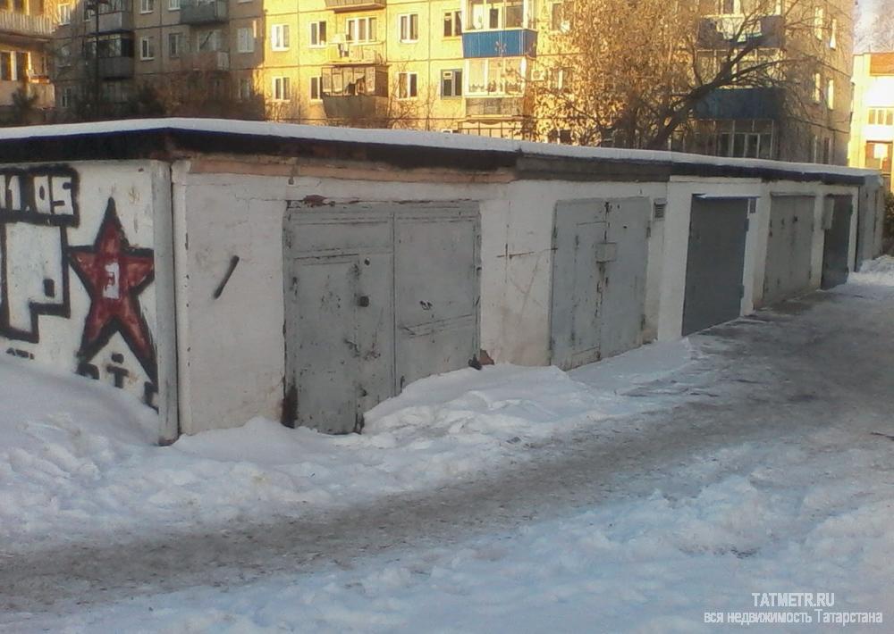 Продажа / Гаражи, Альметьевск, Чехова улица, 220 000 Продается гараж 24.5кв.м, на перекрестке ул.Чехова и Ленина. есть погреб. Состояние черновое. Торг. Местонахождение...