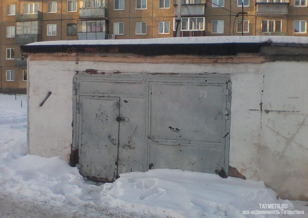 Продажа / Гаражи, Альметьевск, Чехова улица, 220 000 Продается гараж 24.5кв.м, на перекрестке ул.Чехова и Ленина. есть погреб. Состояние черновое. Торг. Местонахождение... - 1