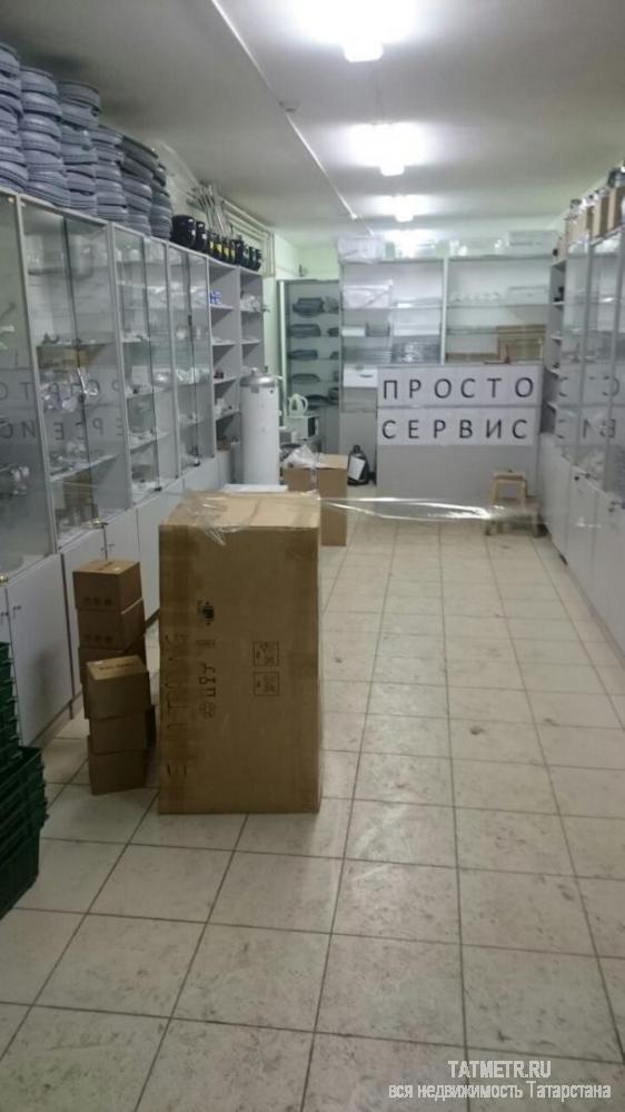 Коммерческая / Аренда / Торговые помещения, Казань, Проспект Победы, 94 800 Сдается в аренду помещение свободного назначения 158 кв.м. по 600 руб/м.кв. на ул. Пр.Победы, 78. Помещение оснащено...