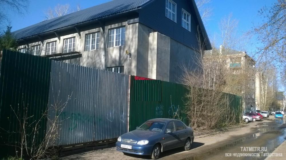 Коммерческая / Продажа / Офисы, Казань, Октябрьская улица, 60 000 000 Продается здание с земельным участком в Московском районе города. Живописное и уютное место недалеко от станции метро...
