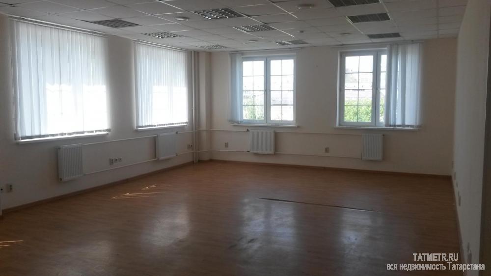 Коммерческая / Продажа / Офисы, Казань, Волкова улица, 30 889 000 Продется блок-офис из 5 отдельных помещений, кухни и двух санузлов. Блок-офис находится в престижном БЦ, в центре... - 2