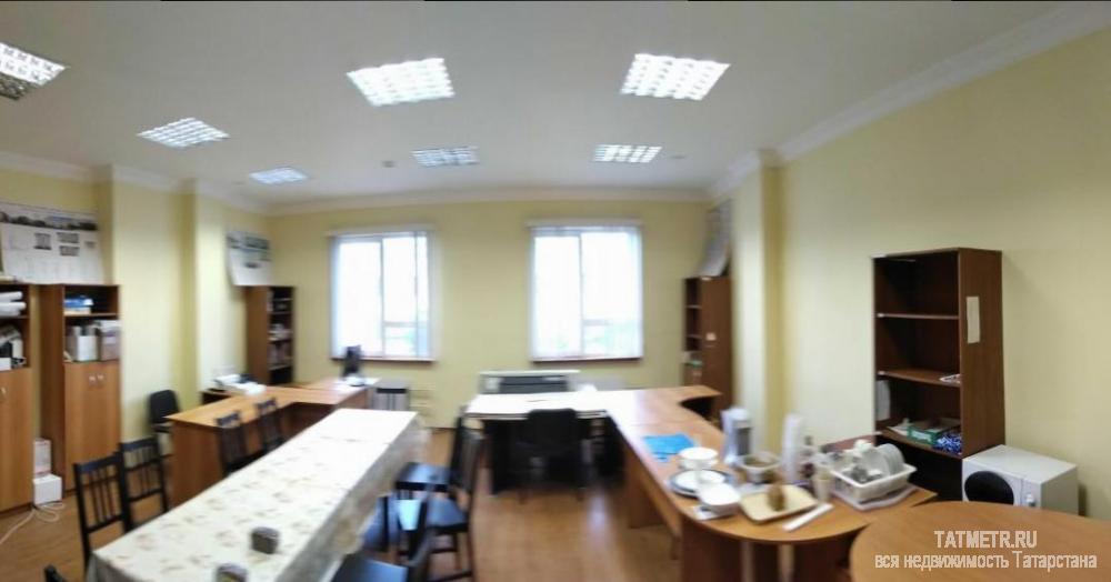 Коммерческая / Продажа / Офисы, Казань, Дзержинского улица, 12 000 000 Продается офисное помещение на втором этаже 9-ти этажного жилого дома по адресу ул.Дзержинского,5. В отличном... - 6