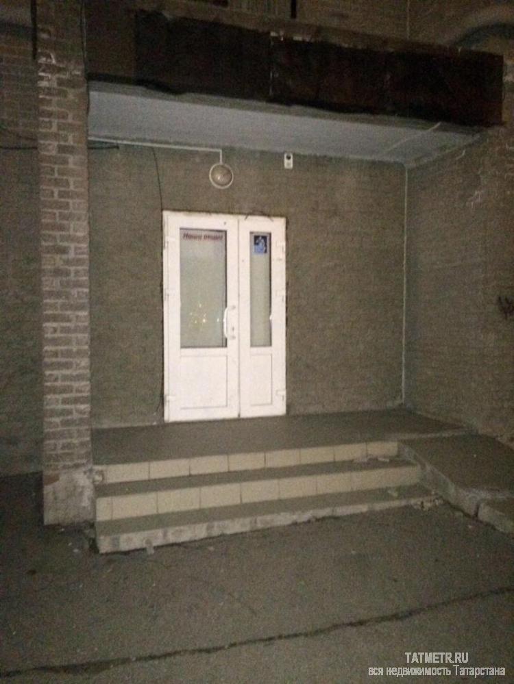 Коммерческая / Аренда / Торговые помещения, Казань, проспект Альберта Камалеева, 71 000 Предлагается помещение свободного назначения, 1-ый этаж, первая линия, для организации офисной работы, либо под... - 5