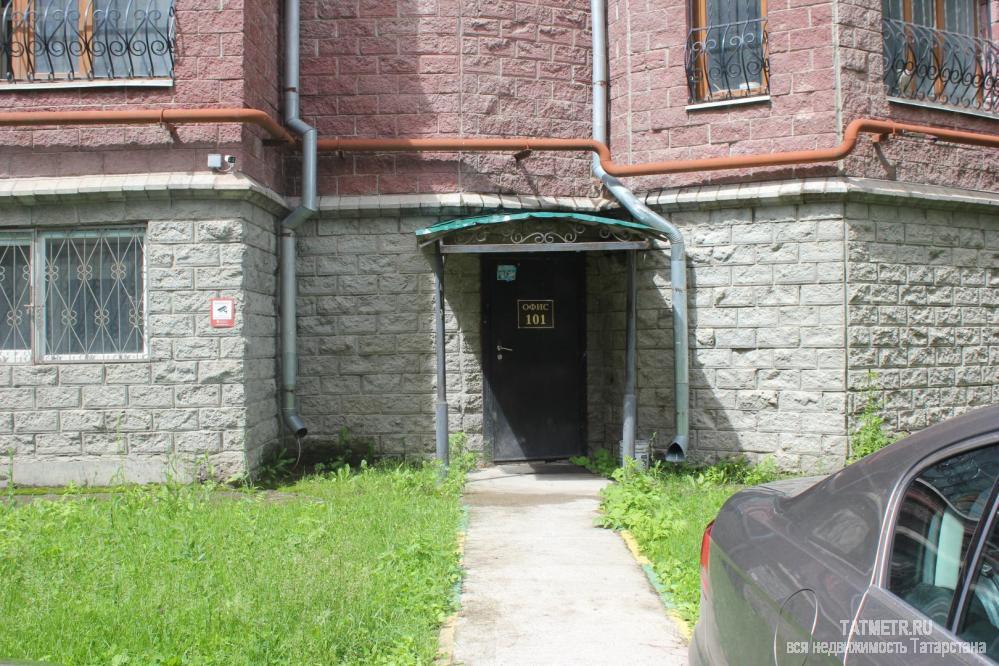 Коммерческая / Аренда / Офисы, Казань, Мулланура Вахитова улица, 37 350 Сдается офис Площадь 83 кв.м. Отдельный вход. Хороший ремонт. Свой санузел. Светлое и теплое помещение....