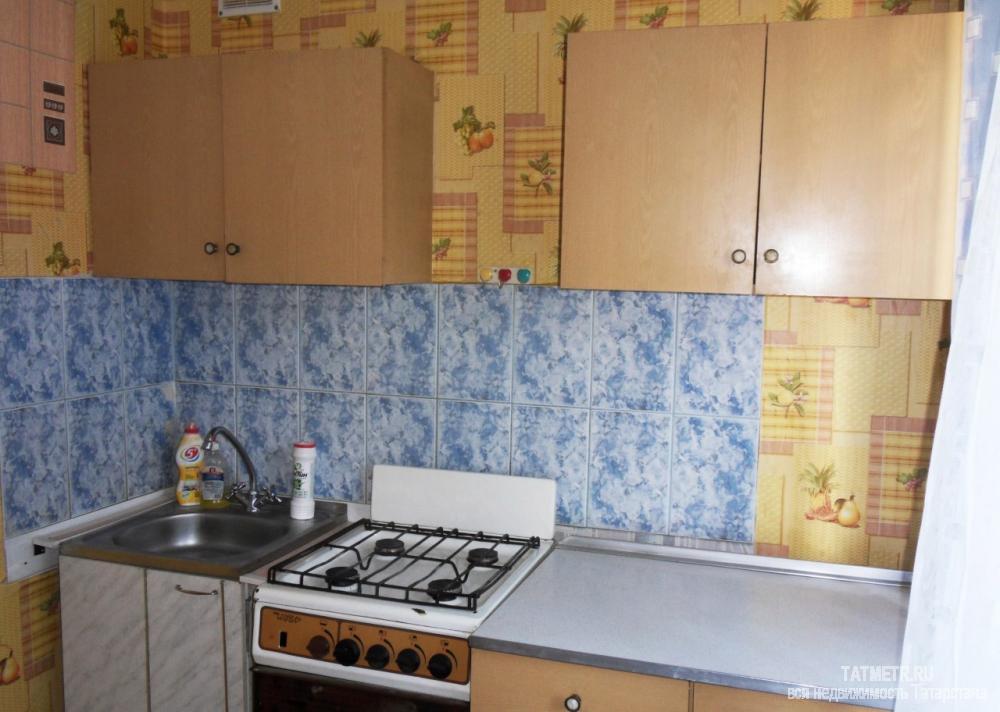 Продажа / Квартиры, Азнакаево, Гагарина улица, 1 600 000 Продам 2ком.кв. теплая, уютная. 3 этаж, балкон застеклен. Хорошие соседи, спокойный двор. Рядом в двух шагах детский... - 1