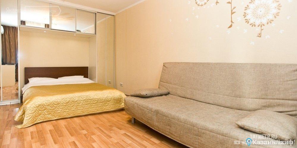 Аренда / Квартиры, Казань, Вишневского улица, 1 000 Сдам посуточно просторную, светлую, уютную однокомнатную квартиру со все необходимым для комфортного проживания. В... - 1