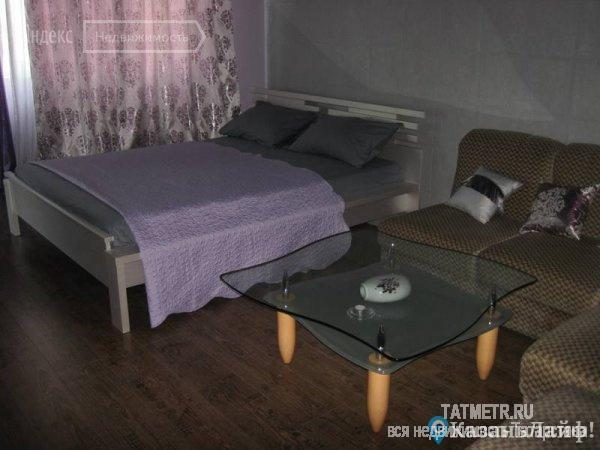 Аренда / Квартиры, Казань, Татарстан улица, 800 Сдаю однокомнатную квартиру на сутки. Предоставляется вся необходимая мебель и техника. Подключен интернет и... - 1
