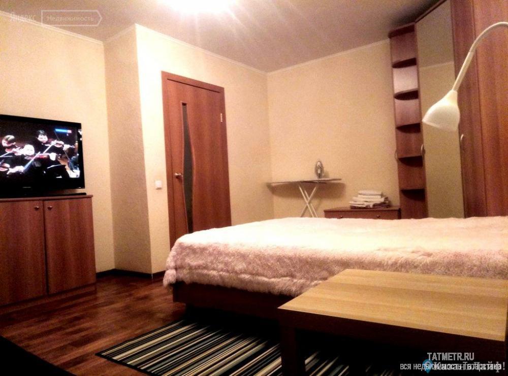 Аренда / Квартиры, Казань, Ямашева проспект, 1 300 Сдаю 1к квартиру в новом доме, в шаговой доступности от стадиона Казань Арена. Двуспальная кровать, диван, телевизор,... - 1