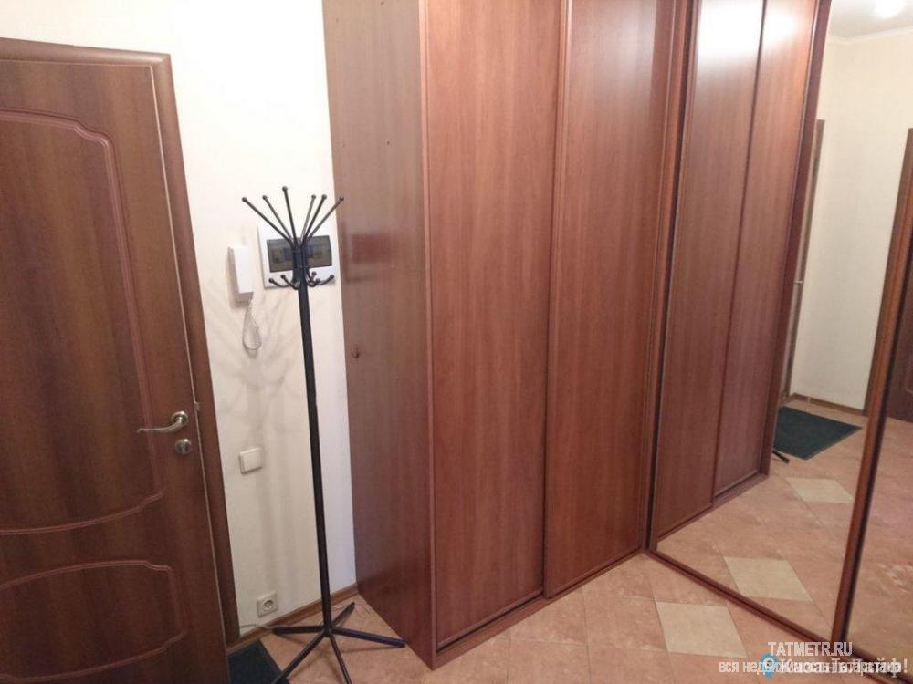 Аренда / Квартиры, Казань, Шаляпина улица, 23 000 Чистая 1-комнатная квартира в кирпичном доме, расположенном в центе города . Рядом с домом расположены детская... - 2