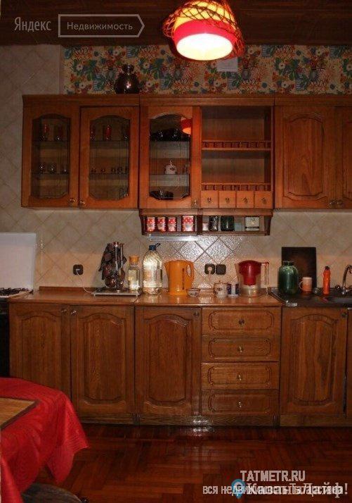 Аренда / Квартиры, Казань, Восстания улица, 20 000 Чистая 2-комнатная квартира в кирпичном доме, расположенном в спальном районе города Казани. Рядом с домом... - 1