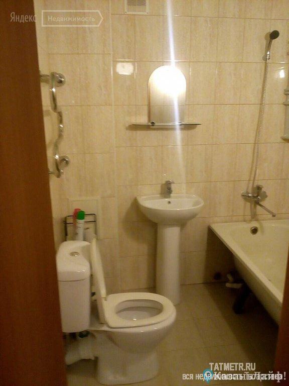 Аренда / Квартиры, Казань, Кул Гали улица, 12 000 Просторная 1-комнатная квартира в кирпичном доме, расположенном в оживленном и красивом районе города . Рядом с домом... - 2