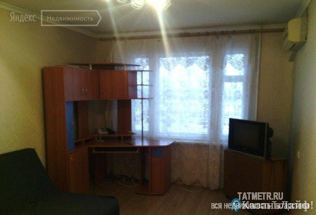 Аренда / Квартиры, Казань, Латышских Стрелков улица, 15 000 Сдается чистая 2-комнатная квартира в панельном доме. Рядом с домом расположены детская площадка, остановка... - 2