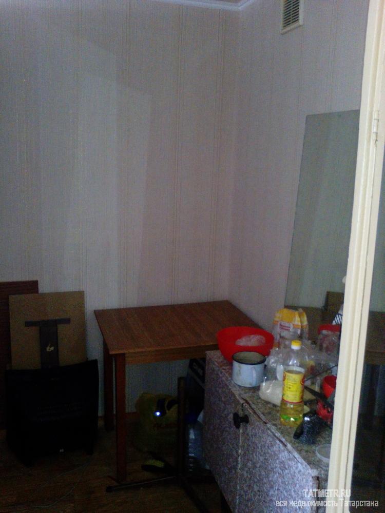 Продажа / Комнаты, Нижнекамск, 30 лет Победы улица, 300 000 В квартире чистенько аккуратненько, окна деревянные, с постройки но не рассохшиеся. Ремонт не требуется, можно... - 5